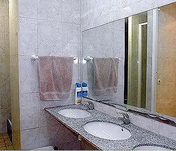 Residencia Universitaria San Marius- Muntaner Barcelona