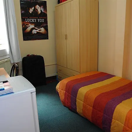 Residencia Universitaria San Marius- Muntaner
