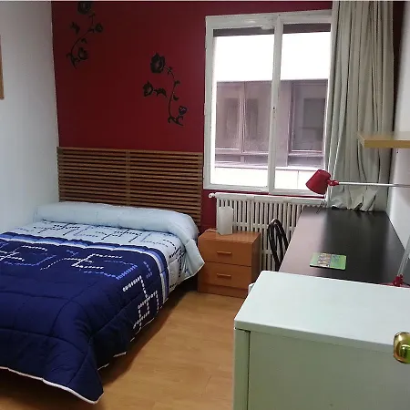 Residencia Universitaria San Marius- Muntaner Lägenhet Barcelona