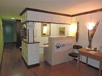 Residencia Universitaria San Marius- Muntaner *
