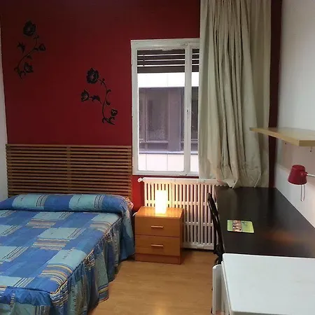 Residencia Universitaria San Marius- Muntaner Lägenhet Barcelona